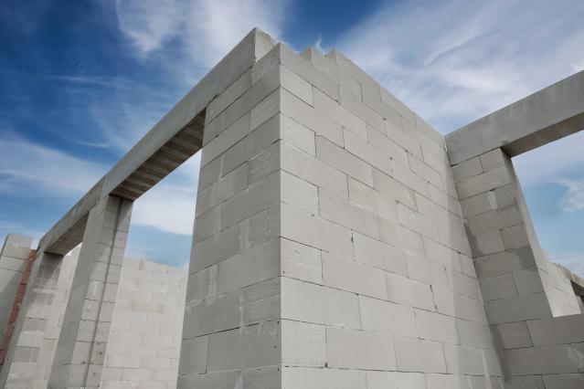 quicklime_building_blue_sky